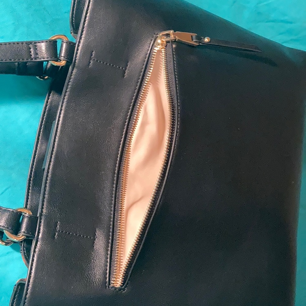 Purse - Picture 3 of 8